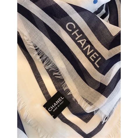 cashmere Chanel scarf for women